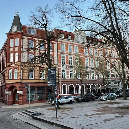 Ruhige Zentrale 2 Mit Balkon In Апартаменты Шверин