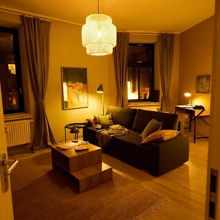 Apartment Ruhige Zentrale 2 Mit Balkon In Schwerin (Mecklenburg-Vorpommern)