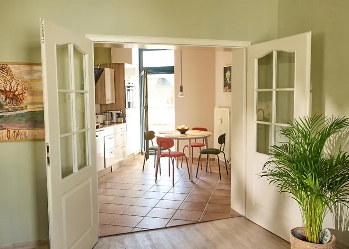 Ruhige Zentrale 2 Mit Balkon In Schwerin (Mecklenburg-Vorpommern)